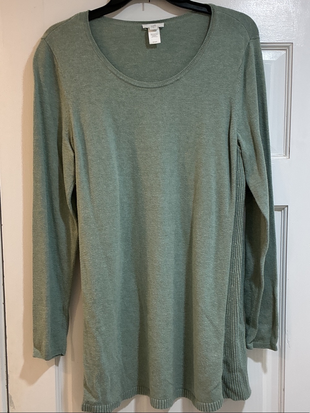 J Jill sage green sweater tunic with side ribbed details
